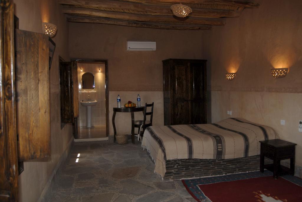 Отель Kasbah Imdoukal Nkob Экстерьер фото