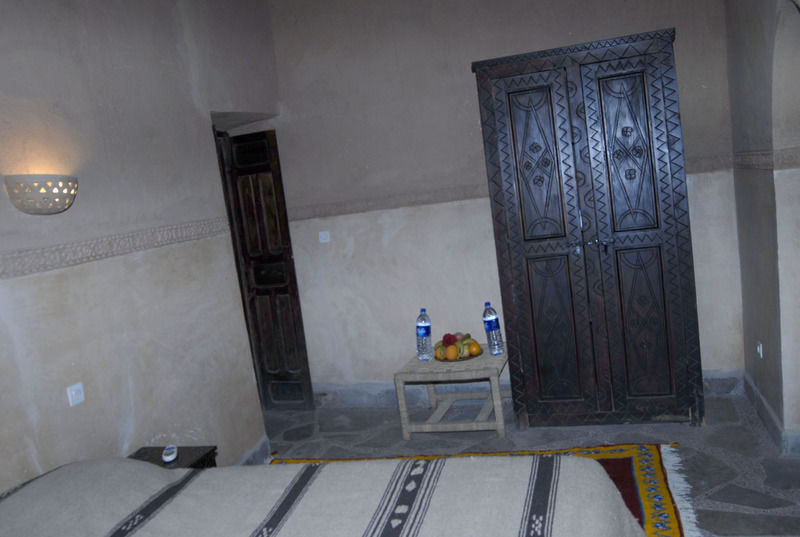 Отель Kasbah Imdoukal Nkob Экстерьер фото